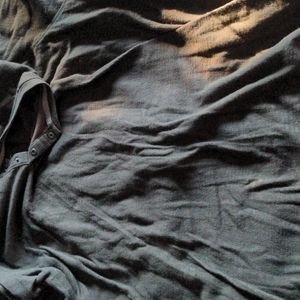 Long sleeve hunter green thermal